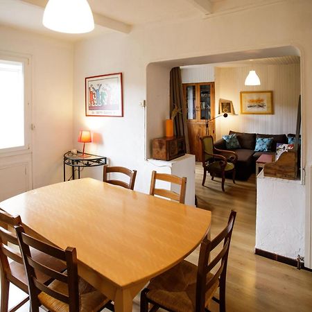 Gite Rue Tranquille Padern ภายนอก รูปภาพ